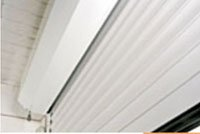 Geschlossener rollgeformter Kasten.